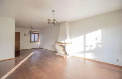 Casa 4 dormitórios à venda no bairro chácara das pedras com 235 m² de área privativa - 2 vagas de garagem