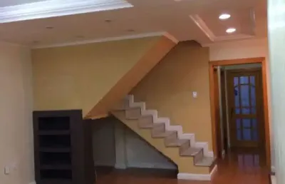 Casa 3 dormitórios à venda no bairro tarumã com 181 m² de área privativa