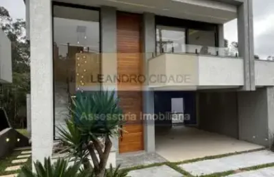 Casa de condomínio 3 dormitórios à venda no bairro condomínio buena vista com 215 m² de área privativa - 2 vagas de garagem