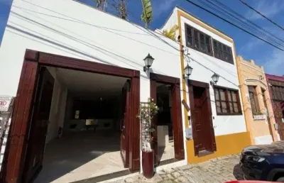 Casa com 4 quartos à venda na Praça Getúlio Vargas, 140, Centro, São Francisco do Sul