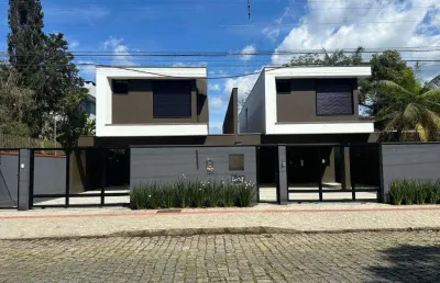 Sobrado geminado no saguaçú com 4 quartos para venda, 217 m²