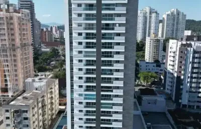 Apartamento no centro com 2 quartos para venda, 77 m²