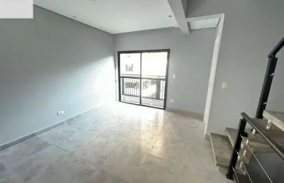 Imperdível casa em condomínio para locação em santos-sp, no marapé, com 2 quartos, 2 suítes, 1 sala, 5 banheiros, 2 vagas de garagem e 116,50 m²!