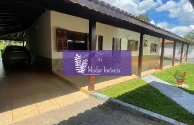 Linda chácara à venda - perfeita para seu lazer e conforto!