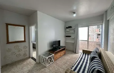 Apartamento em andar alto com 1 suíte e vaga de garagem com vista mar à venda no centro de balneário piçarras