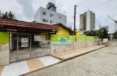 Casa com 5 quartos à venda no Centro, Balneário Piçarras 
