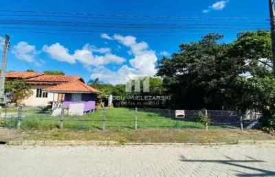 Terreno à venda no Balneário Perequê, Porto Belo 