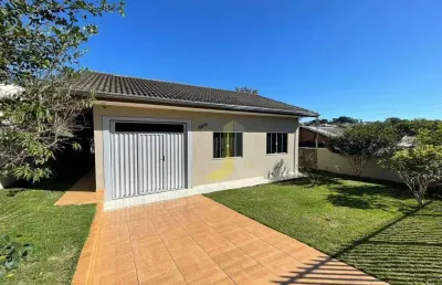 Casa no periolo com 3 quartos e ampla sobra de terreno
