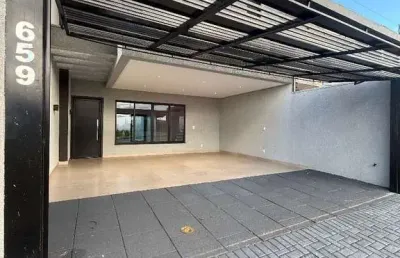 Casa com 3 quartos à venda na Rua Adélia Veloso, 659, Centro, Cascavel