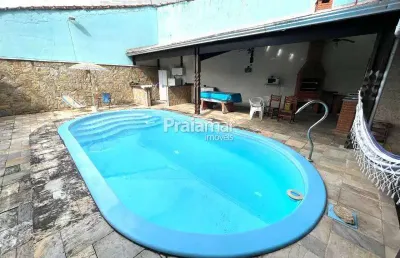Casa alto padrão com piscina em caiçara, praia grande - 4 dorm. e 2 suítes.