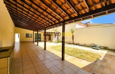 Casa com 4 quartos à venda no Cechino, Americana 