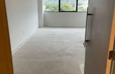 Sala comercial à venda na avenida teresópolis, 2438, teresópolis, porto alegre, 34 m2 por r$ 410.000