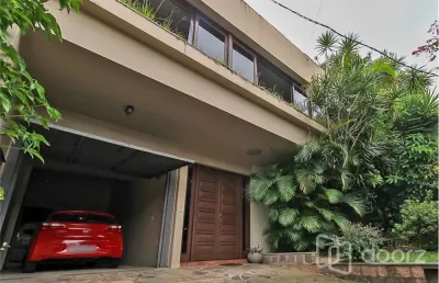Casa com 3 quartos à venda na rua senador annibal di primio beck, 235, boa vista, porto alegre, 252 m2 por r$ 1.184.000