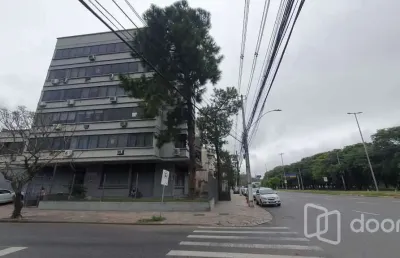 Sala comercial à venda na rua barão de cerro largo, 11, menino deus, porto alegre, 59 m2 por r$ 190.000