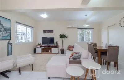 Casa em condomínio fechado com 3 quartos à venda na rua derocy peres da palma, 121, lomba do pinheiro, porto alegre, 109 m2 por r$ 650.000