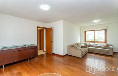 Apartamento com 3 quartos para alugar na rua eça de queiroz, 178, petrópolis, porto alegre, 124 m2 por r$ 4.500