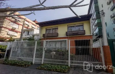 Casa com 3 quartos à venda na rua passo da pátria, 374, bela vista, porto alegre, 285 m2 por r$ 1.720.000