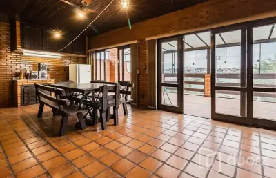 Casa com 3 quartos à venda na travessa kuluene, 349, partenon, porto alegre, 380 m2 por r$ 899.900