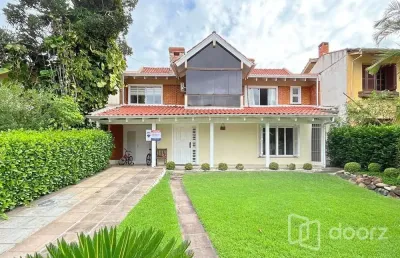 Casa em condomínio fechado com 5 quartos à venda na avenida juca batista, 1200, ipanema, porto alegre, 300 m2 por r$ 1.100.000