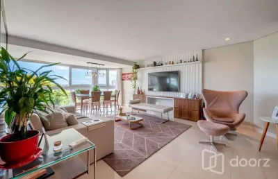 Apartamento com 3 quartos à venda na avenida icaraí, 95, cristal, porto alegre, 150 m2 por r$ 1.350.000