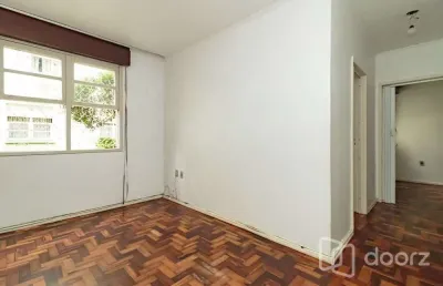 Apartamento com 2 quartos à venda na rua morretes, 88, santa maria goretti, porto alegre, 48 m2 por r$ 205.000