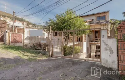 Casa com 5 quartos à venda na rua patrimonio, 119, glória, porto alegre, 178 m2 por r$ 731.000