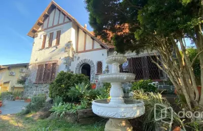 Casa com 4 quartos à venda na rua guaiana, 123, vila assunção, porto alegre, 350 m2 por r$ 1.600.000