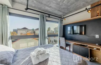 Apartamento com 1 quarto à venda na rua curvelo, 100, petrópolis, porto alegre, 28 m2 por r$ 530.000