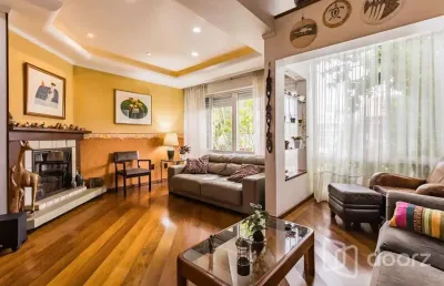 Casa com 3 quartos à venda na rua ivan iglesias, 71, jardim itu sabará, porto alegre, 212 m2 por r$ 850.000