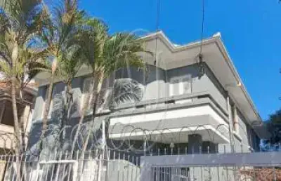 Casa residencial  com 5 dormitórios, ideal para instalações de clínicas, escolas e prestadores de serviços!!!