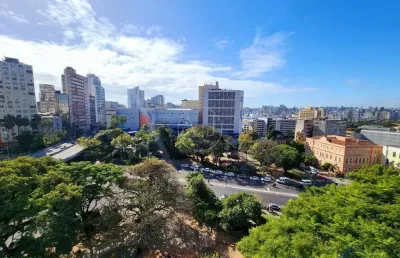 Ótimo apartamento mobiliado à venda no centro histórico de porto alegre com garagem junto à ufrgs