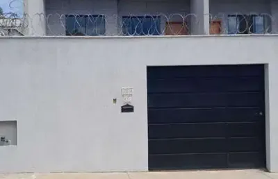 Casa com 3 quartos à venda na Rua José Rodrigues Chaves, Novo Centro, Santa Luzia