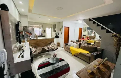 Casa com 2 quartos à venda na Rua dos Crisântemos, Imperial, Santa Luzia
