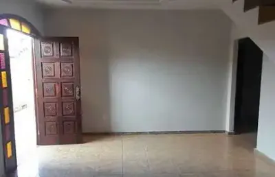 Casa para alugar em frimisa, santa luzia: 2 quartos, 110m²