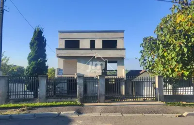 Sobrado a venda no bairro pessegueiros - em balsa nova/pr
