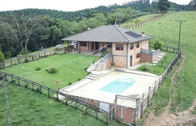 Chácara / sítio com 3 quartos à venda em Três Córregos, Campo Largo 