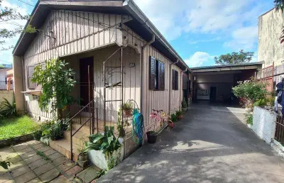 Casa com 3 quartos à venda na Rua Heitor Campos, 46, Nossa Senhora Medianeira, Santa Maria