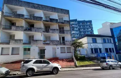 Casa comercial à venda na R Dr Astrogildo C De Azevedo, 328, Centro, Santa Maria