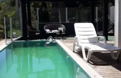 Casa com 3 quartos à venda na rua bernardino manoel rodrigues, 24, centro, garopaba, 280 m2 por r$ 2.000.000