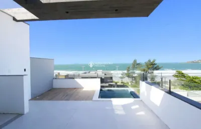 Casa com 3 quartos à venda na das hortensias, 13, morrinhos, garopaba, 175 m2 por r$ 2.550.000