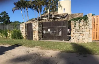 Casa com 3 quartos à venda na das tainhas, 145, capão, garopaba, 232 m2 por r$ 1.750.000