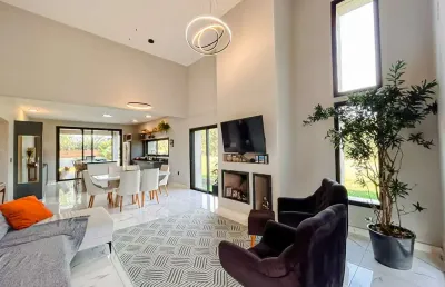 Casa em condomínio fechado com 3 quartos à venda na grp 396, 1850, praia do ouvidor, garopaba, 189 m2 por r$ 1.960.000
