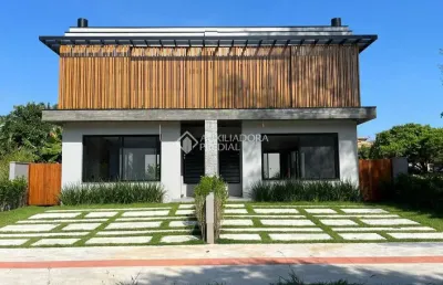 Casa com 3 quartos à venda na vitor carlos nauck, 7886, centro, garopaba, 150 m2 por r$ 2.050.000