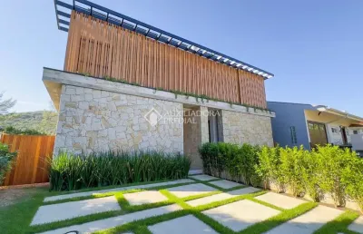 Casa com 3 quartos à venda na vitor carlos nauck, 7785, centro, garopaba, 180 m2 por r$ 2.050.000