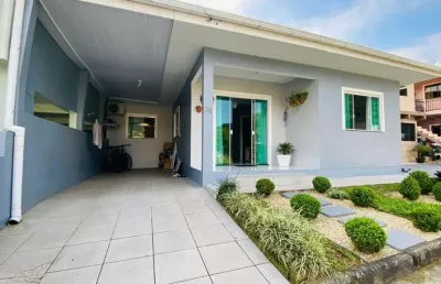 Casa com 3 quartos à venda na servidão maria camila cardoso, 63, centro, garopaba, 90 m2 por r$ 742.000