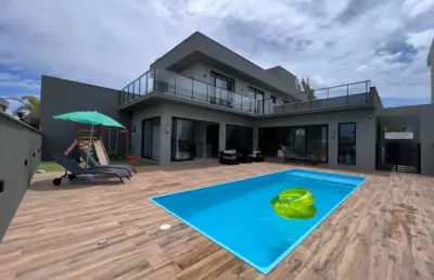 Casa com 4 quartos à venda na daril cabral da silva, 120, itapiruba, imbituba, 290 m2 por r$ 2.200.000