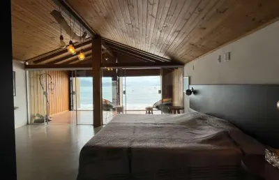 Casa com 2 quartos à venda na manoel cascaes, 166, centro, garopaba, 150 m2 por r$ 3.200.000