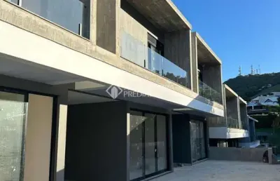 Casa com 2 quartos à venda na dos flamboyantes, 80, morrinhos, garopaba, 105 m2 por r$ 1.600.000
