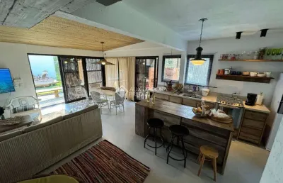 Casa em condomínio fechado com 6 quartos à venda na geral do rosa, 1285, grama, garopaba, 221 m2 por r$ 2.100.000