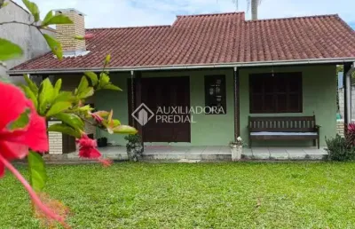 Casa com 2 quartos à venda na 41231, 150, ibiraquera, imbituba, 65 m2 por r$ 495.000